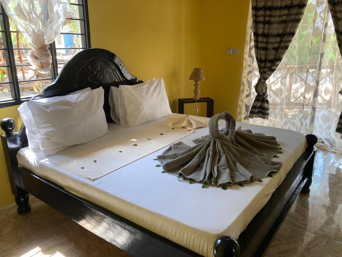 Bed and Breakfast Dreams Of Mapacha Michamvi Kae Екстер'єр фото