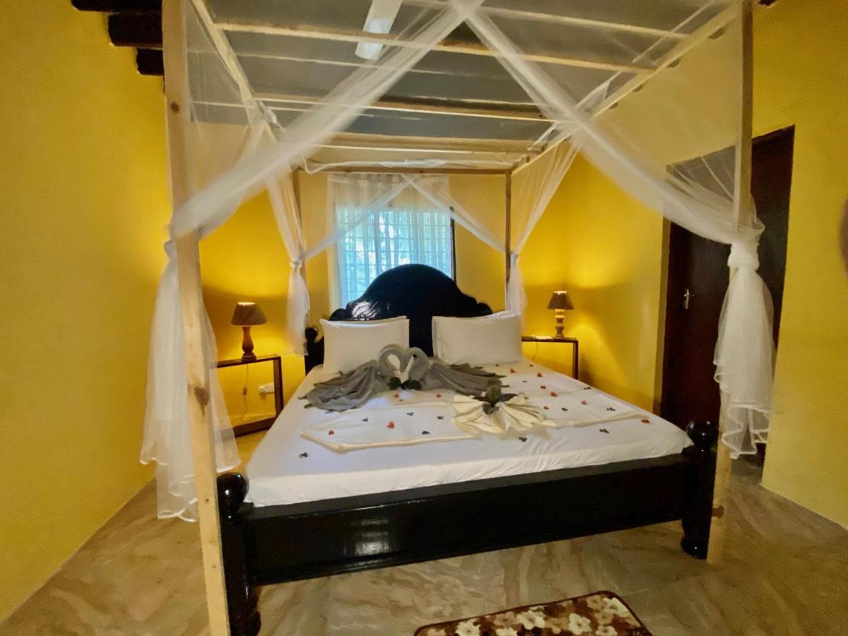 Bed and Breakfast Dreams Of Mapacha Michamvi Kae Екстер'єр фото